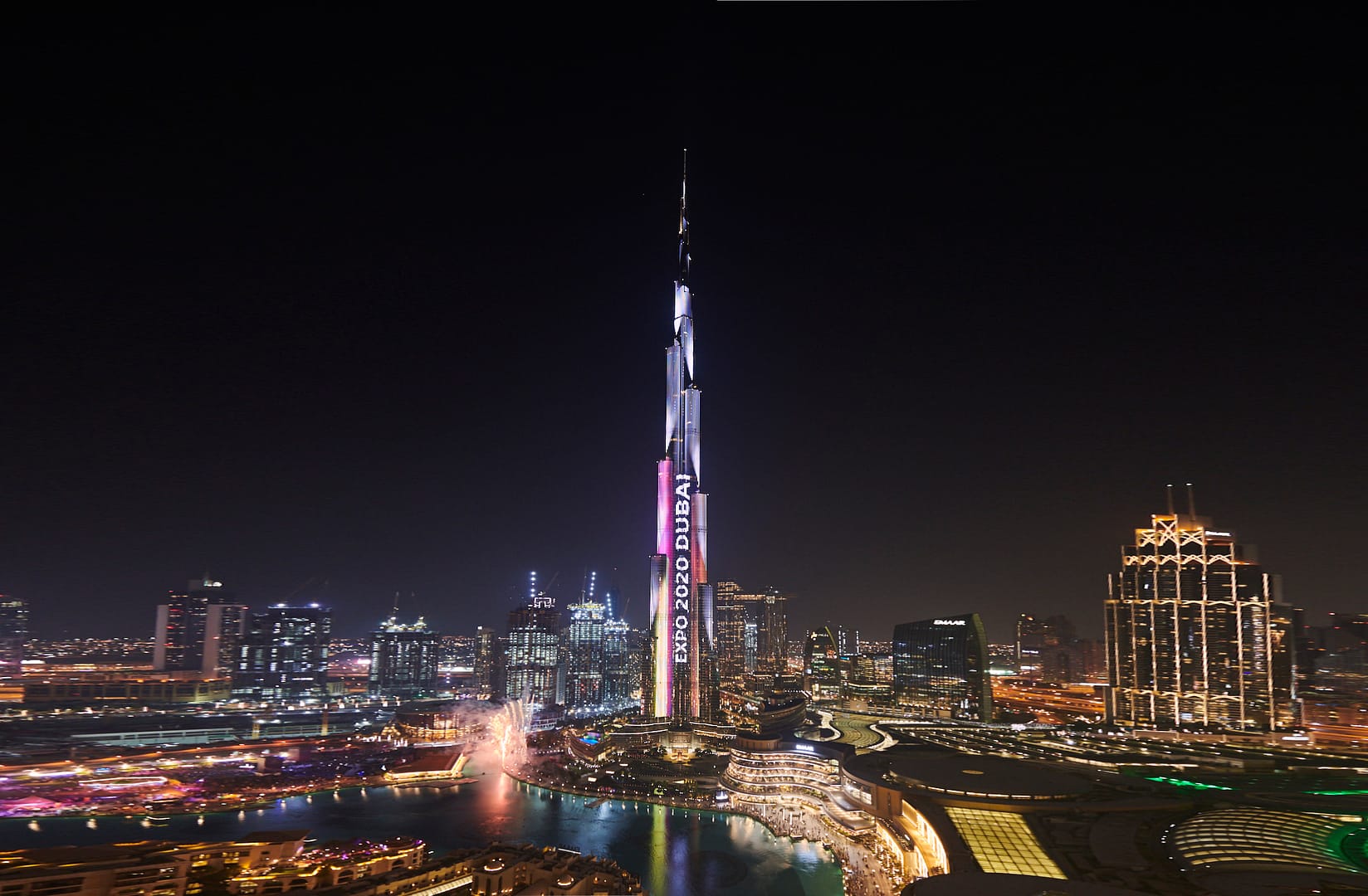 Dubai office image