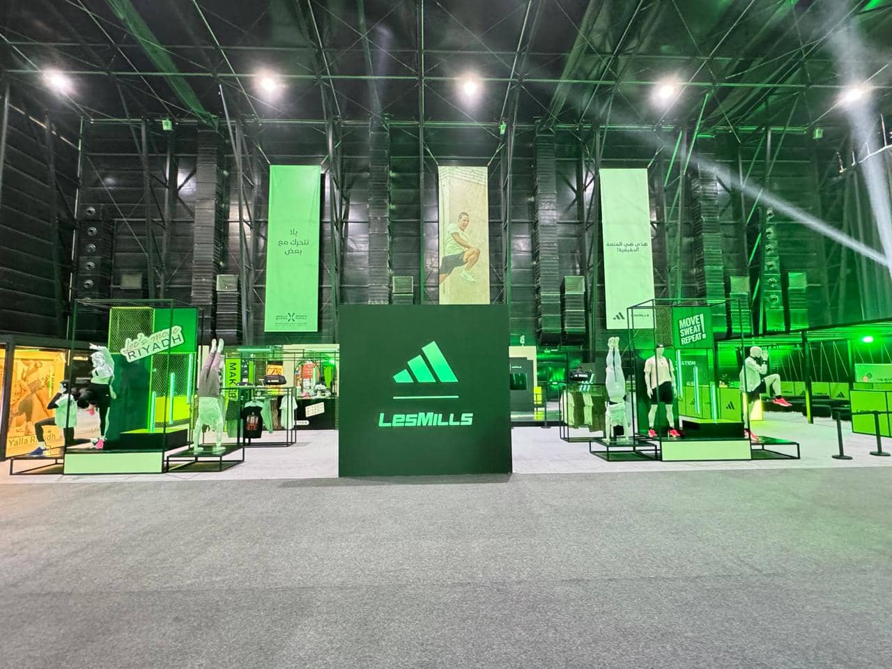 Lesmills stand