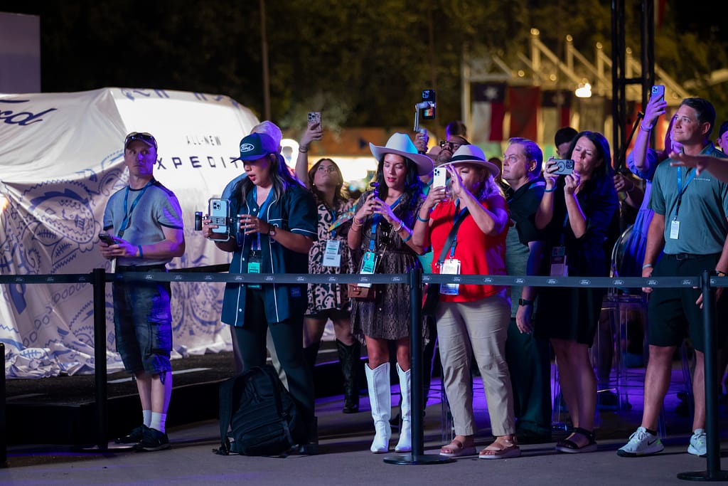 Ford Expedition people taking photos